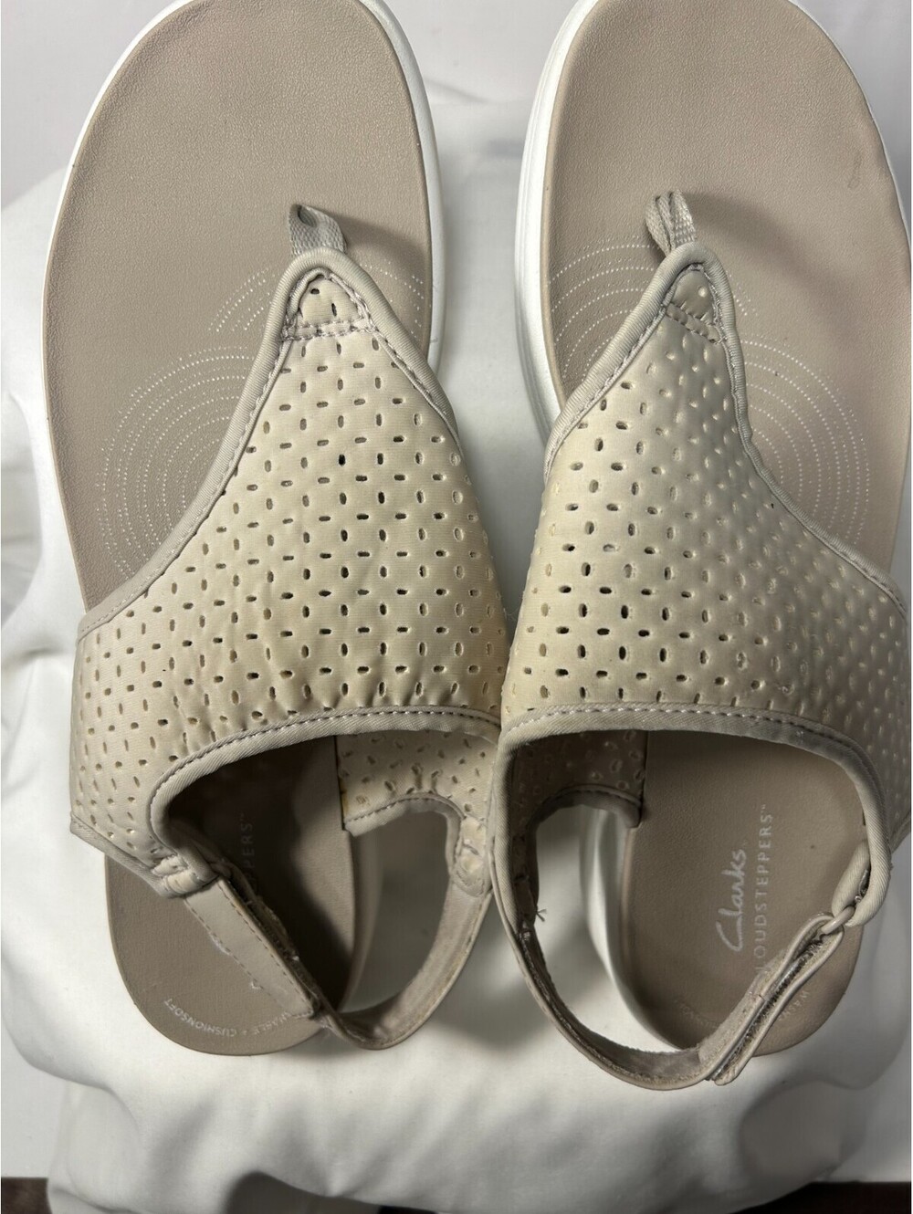 Clarks Cloudsteppers Drift Blossom Taupe Perforated Thong Slingback Sandals 10